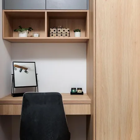 아파트 1-bedroom Comfort - Free Parking - By Upstairs *