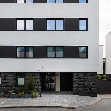1-bedroom Comfort - Free Parking - By Upstairs 아파트 *