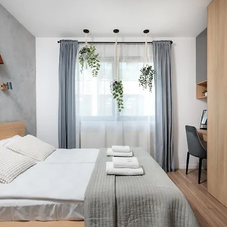 1-bedroom Comfort - Free Parking - By Upstairs 아파트 크라쿠프