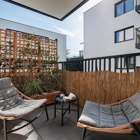 1-bedroom Comfort - Free Parking - By Upstairs 아파트